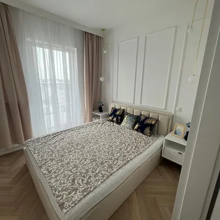 Vulcano Komfort Nowy Ursus Апартаменты Варшава