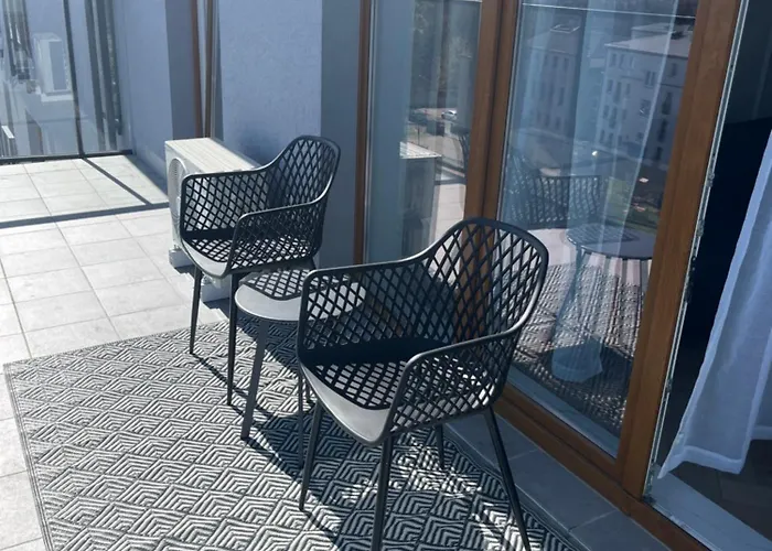 Vulcano Komfort Nowy Ursus * ワルシャワ